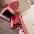 وجار للبيع.