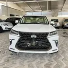 لكزس LX570. 2021 بلاك ادشن سعودي ماشي 138 الف
