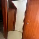 مراية كبيرة من الخزائن المبتكرة في حي الملقا