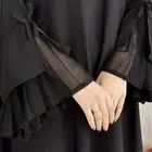 العباية جديدة تمام ا وما انلبست  سبب البيع  طلعت قصيرة علي