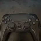 يد للبيع خربان فيها مدري ال r2 او القير السعر 100 ريال