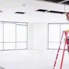 يوجد لدي كهربائي مباني