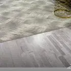 باركيه رمادي نظيف للبيع