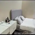 سرير ب المرتبه والتسريحه