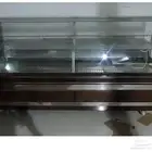 ثلاجة عرض نظيفه. ومكيف طولي شغال نظيف