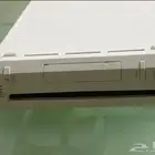 جهاز وي مع أسلاكه ويد واحده
