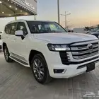 لاندكروزر 2025 L3 عبداللطيف جميل جديد اصفار