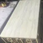 طاولات شبه جديدة للبيع