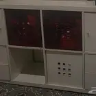 طاولة بأدراج