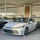 كامري 2025 لها اقل من 4 اشهر ماشيه 6 الف للبيع