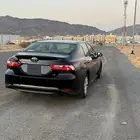 للبيع كامري 2021 استاندر أسود سعودي بودي بلد نظيفة جدا