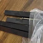 سرير ومكتبة