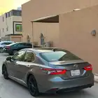 كامري 2023 قراندي 40 عام V6 مازالت تحت الضمان