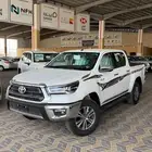 هايلوكس بنزين فل 2025 سعودي تماتيك دبل ( باقل سعر )