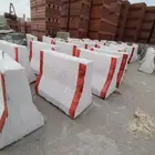 حواجز خرسانية قواعد انارة