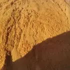 توريد رمل احمر وتربه زراعية وصبيز وازفلت مقشور