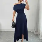 فستان نسائي