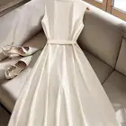 فستان نسائي