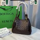شنط نسائية مق هاف مليون