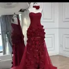 جديد لبسته فقط كم ساعه وتم التعديل عليه وكبرت الورد