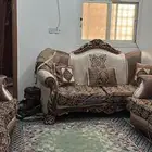 تلاته كنبه واتنين كرسي