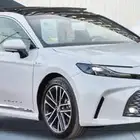 كامرى لومير 2025