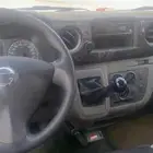 نيسان يورفان