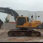 بكلين مقاس كبير فولفو للايجار اليومي او بالشهر مكه