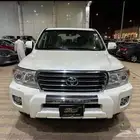 تويوتا لاند كروزر GXR موديل 2013 فل كامل نظيف جدا