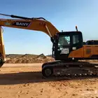بوكلينات 215 للإيجار وعرجاء GCB