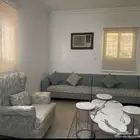 طقم كنب نظيف للبيع المستعجل بسعر رمزي