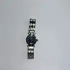 ساعات نسائية قديمة ماركة اصلية وفيها ذهب و الماس