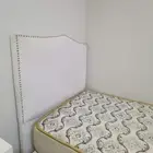 سرير بحالة جيدة جدا مع مرتبة