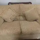 اثاث منزلي كنب وطاولات وتلفزيون صندوق