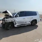 متوفر قطع غيار لكزس 570 موديل 2015