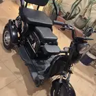 سكوتر كهربائي ثنائي مخزن