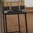 خزانات مياه مع القاعدة او بدون متوفرة