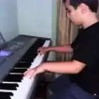 مدرب بيانو وعود