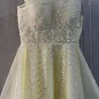 فستان ملكة مستعمل لمدة 4 ساعات فقط