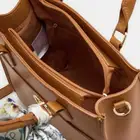 للبيع  حقيبة جديدة تمام ا