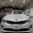 كيا اوبتيما 2020 فضي لدى معرض(عبيد الرشيدي)