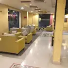 فندق للبيع (شقق مخدومة) مؤجر عقد طويل