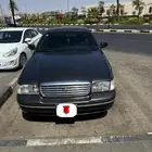 فورد فكتوريا 2004
