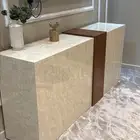 طاولة شبه جديدة للبيع تفصال