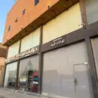 معرض مساحة 200 متر دورين مقابل محطة مترو خشم العان