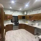 مطبخ كامل مع مجلى مع فرن بحاله جيده
