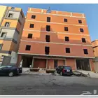 عمارة عظم سكنية للبيع تتكون من 10 شقق داخل حدود الحرم