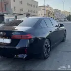 بي ام دبليو 520i 2025