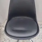 كرسي مكتب بحالة الجديد