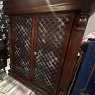 خزانة خشب فخمة بطراز شرقي مميز   قطعة أنيقة وفريدة